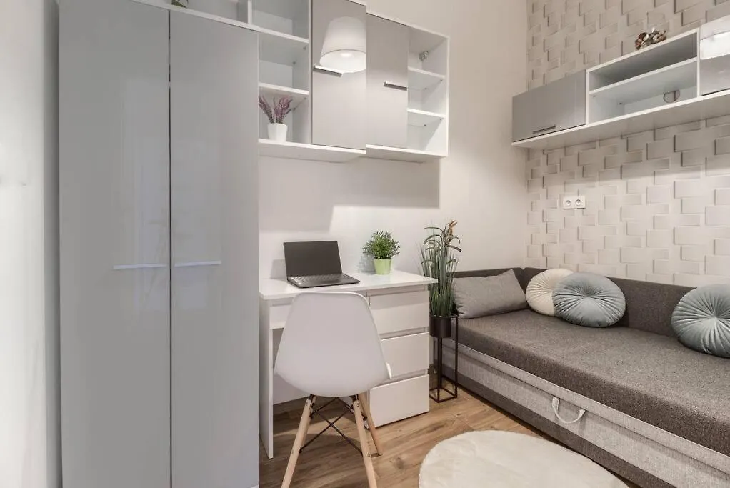 Geodezyjna'70 Cozy Rooms P3 Warsaw Poland